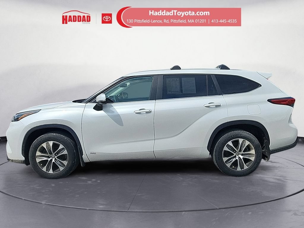 Used 2023 Toyota Highlander Hybrid XLE Sport Utility