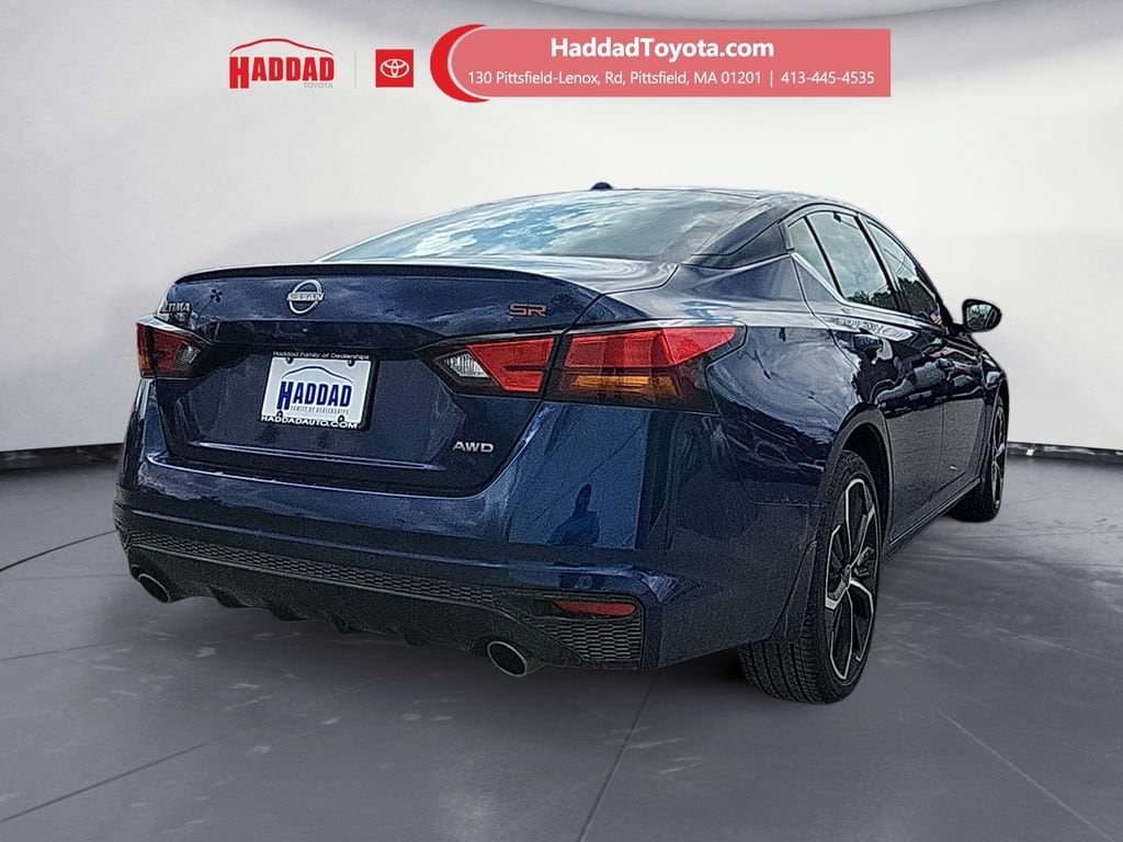 2024 Nissan Altima SR - Photo 6
