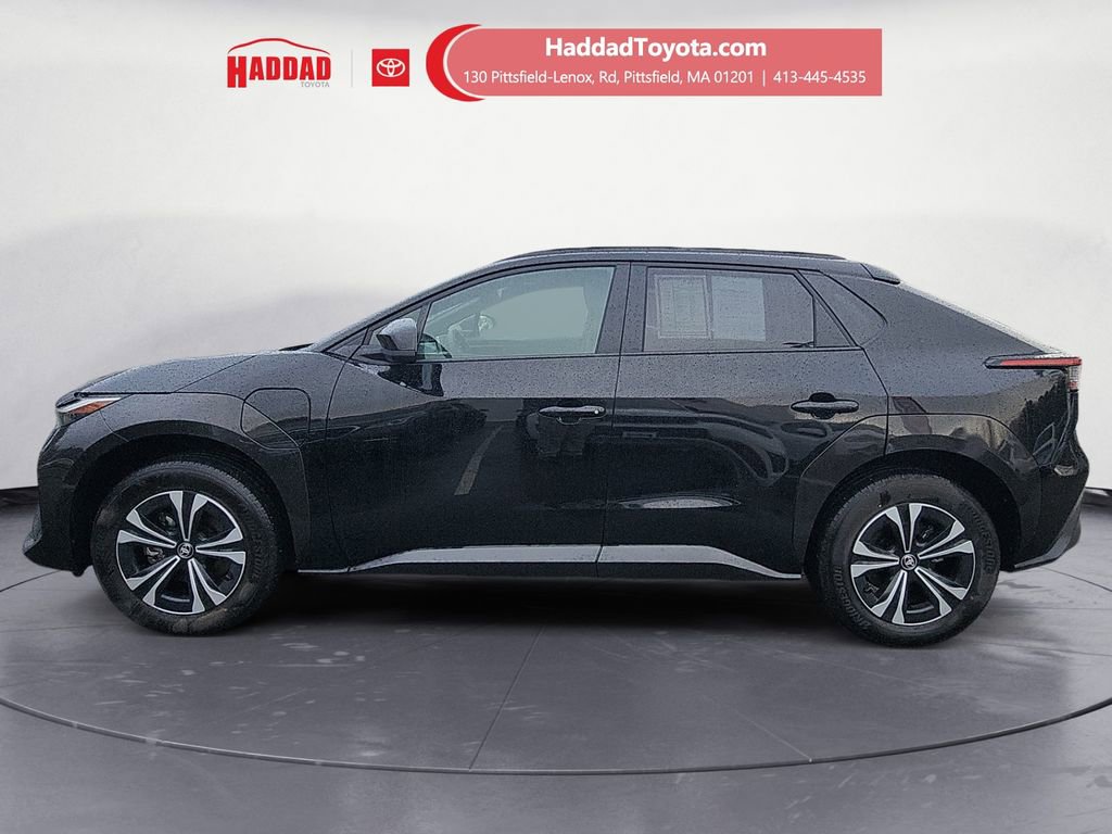 2023 Toyota bZ4X XLE photo 2