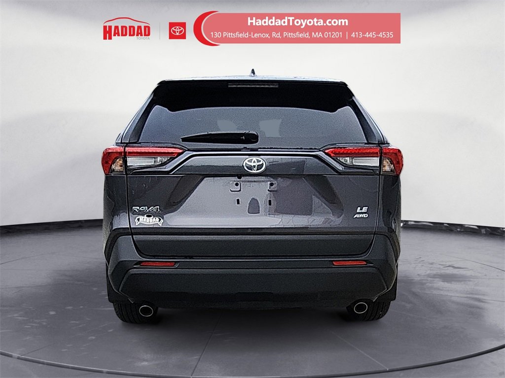 2024 Toyota RAV4 LE photo 3