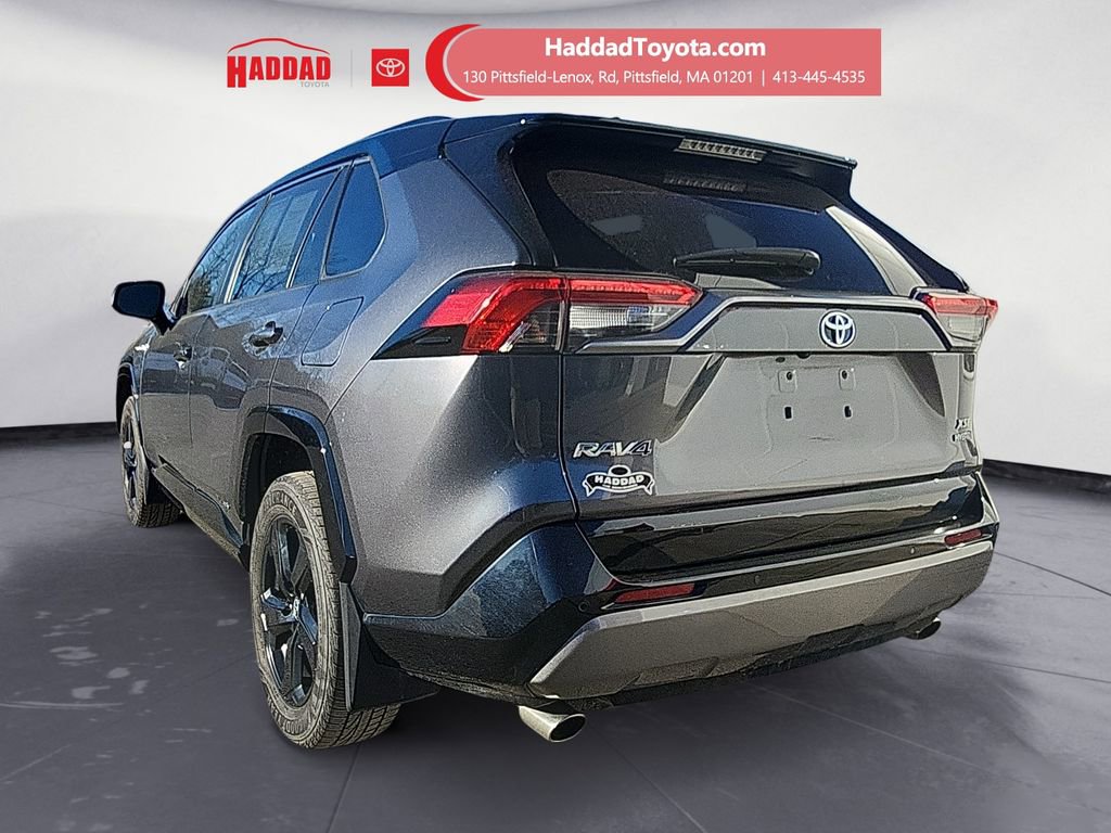 2021 Toyota RAV4 Hybrid XSE photo 3