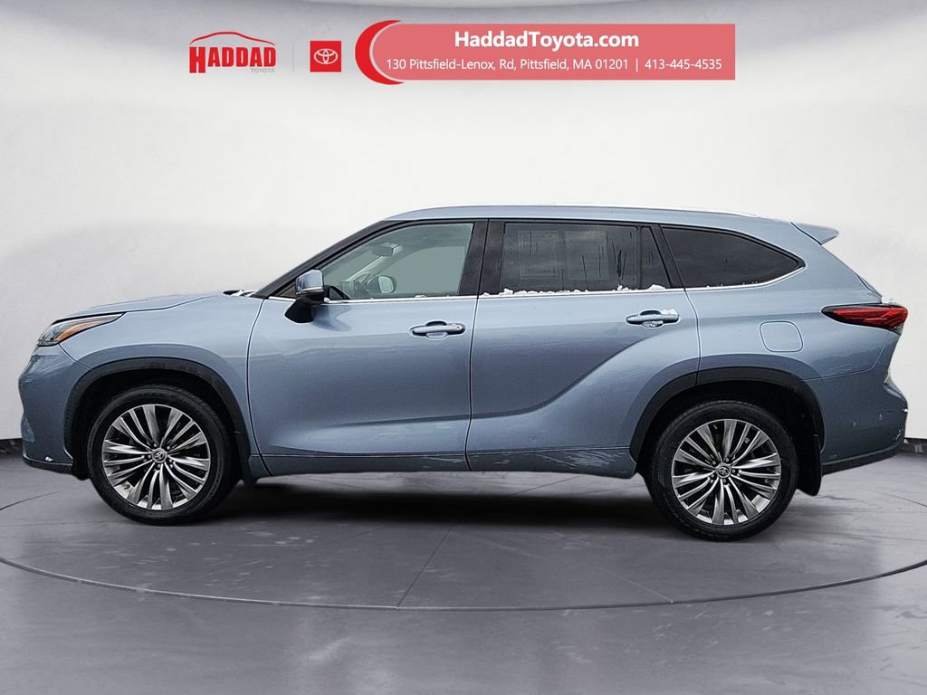 2020 Toyota Highlander Platinum Sport photo 2