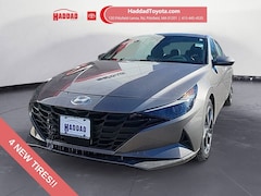 2023 Hyundai Elantra SEL Sedan