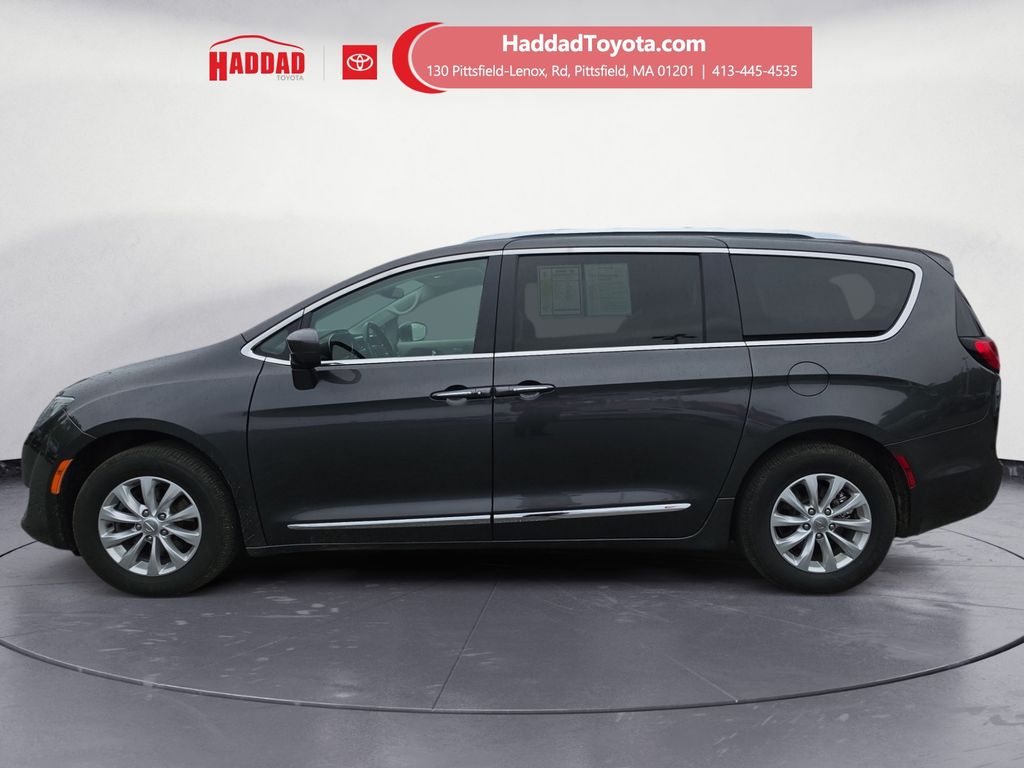 Used 2019 Chrysler Pacifica Touring L with VIN 2C4RC1BG8KR555429 for sale in Adams, MA