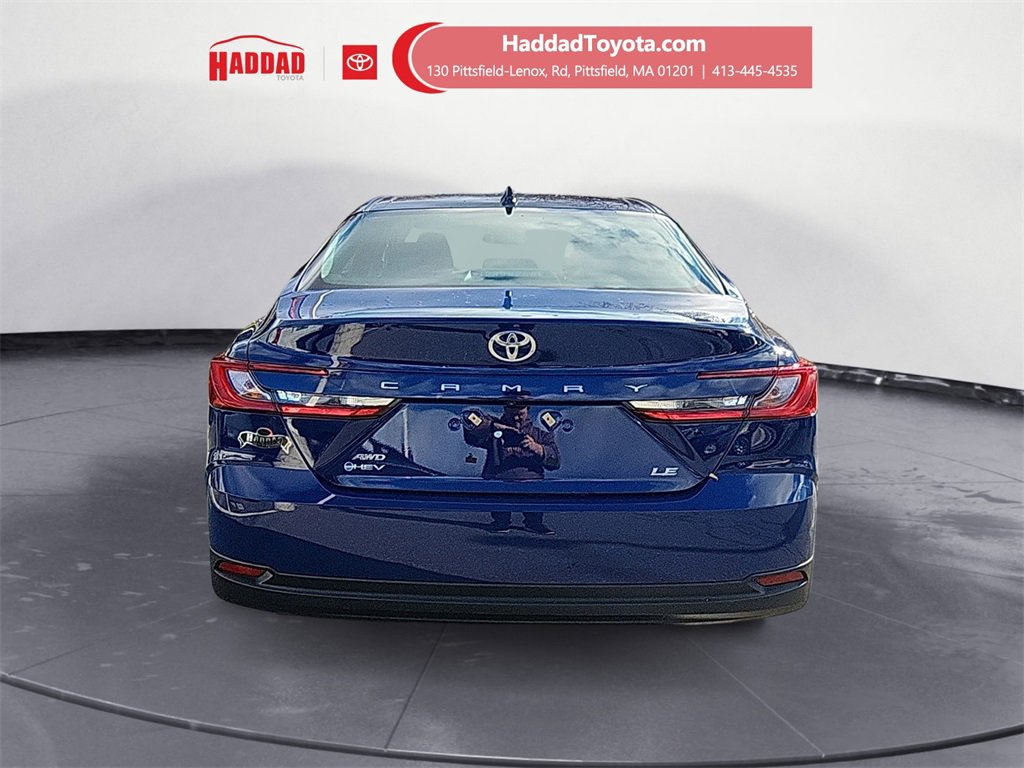 2025 Toyota Camry LE photo 4