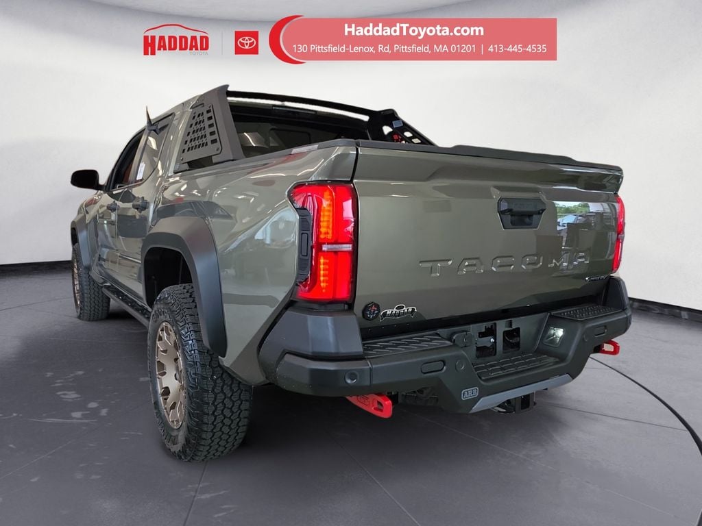 2025 Toyota Tacoma Trailhunter - Photo 2