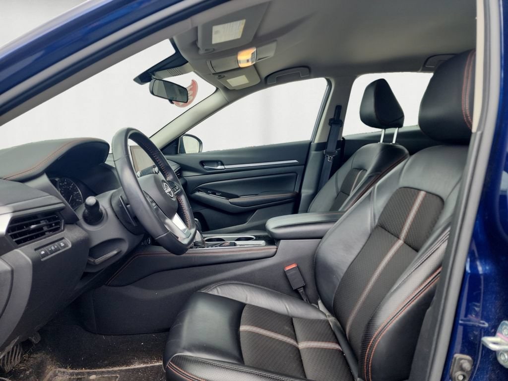 2024 Nissan Altima SR - Photo 10