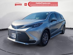 2024 Toyota Sienna LE Passenger Van