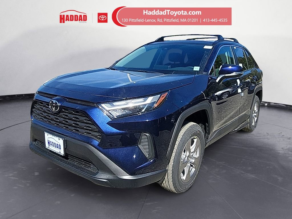 2025 Toyota RAV4 XLE's photo