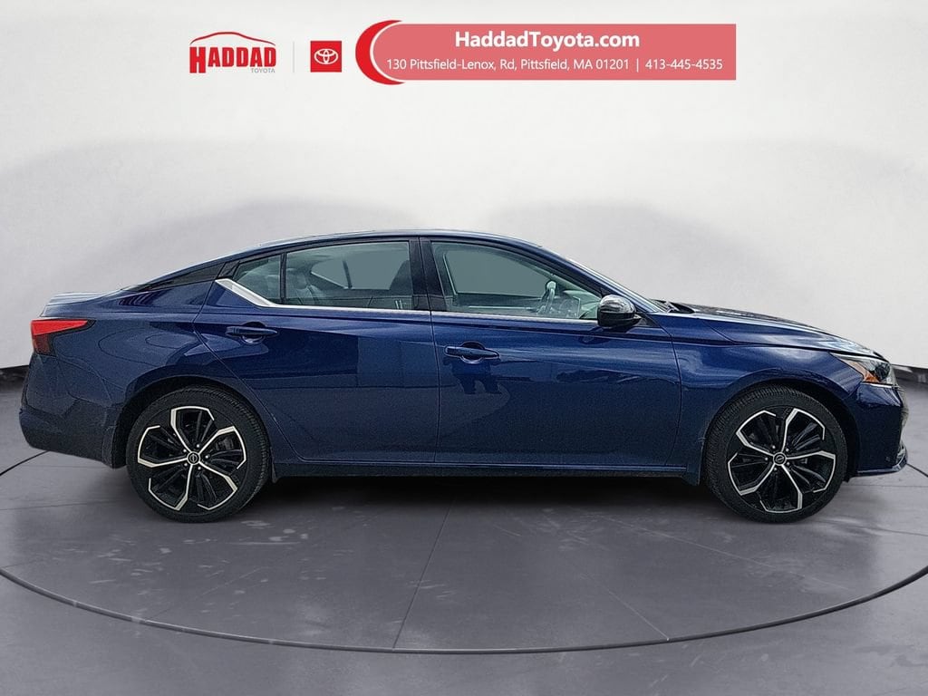 2024 Nissan Altima SR - Photo 7