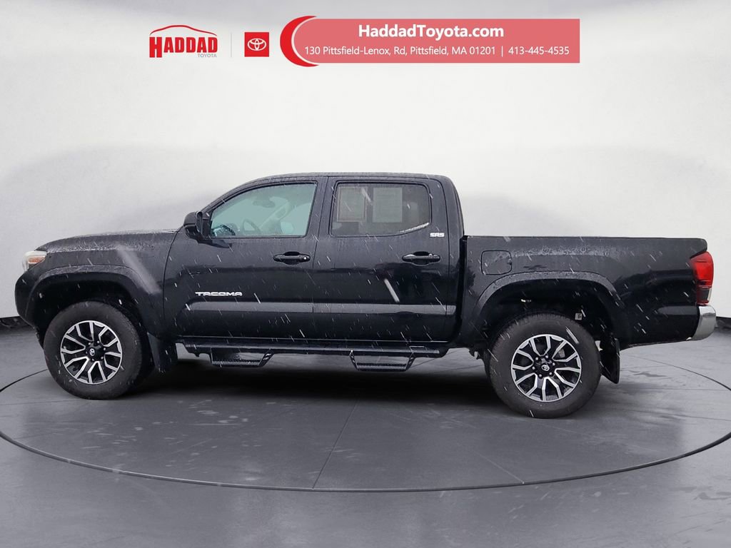 2019 Toyota Tacoma SR5 photo 2