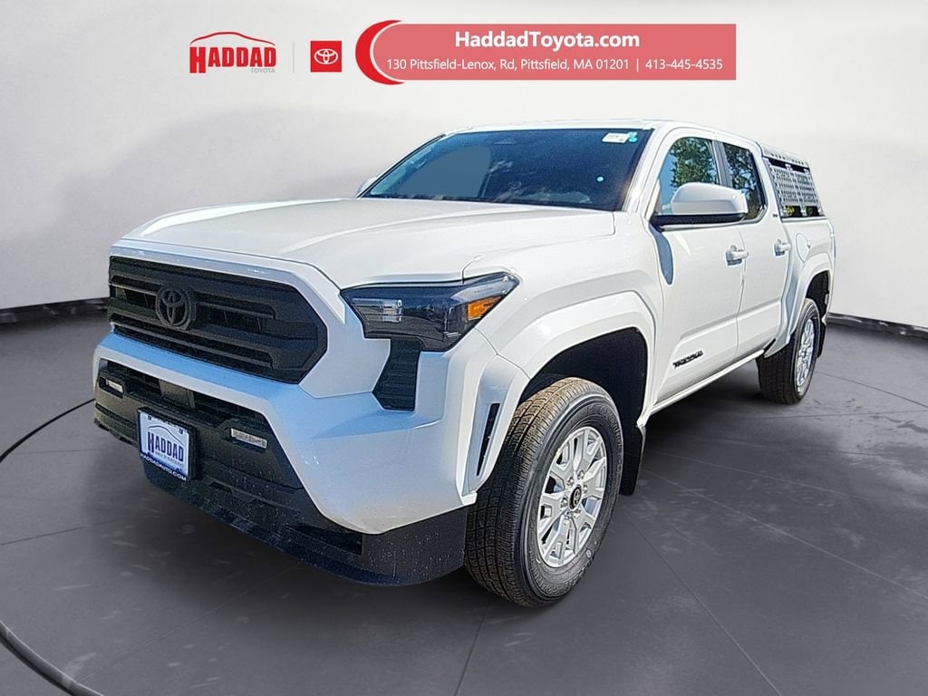 2025 Toyota Tacoma SR5's photo
