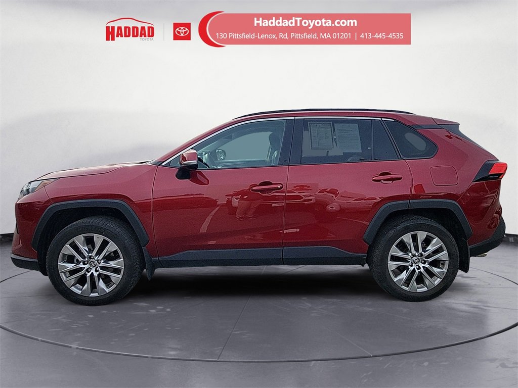 2023 Toyota RAV4 XLE Premium photo 2