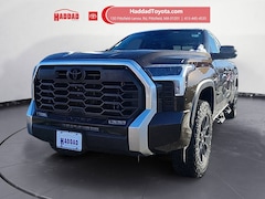 2022 Toyota Tundra Limited Truck