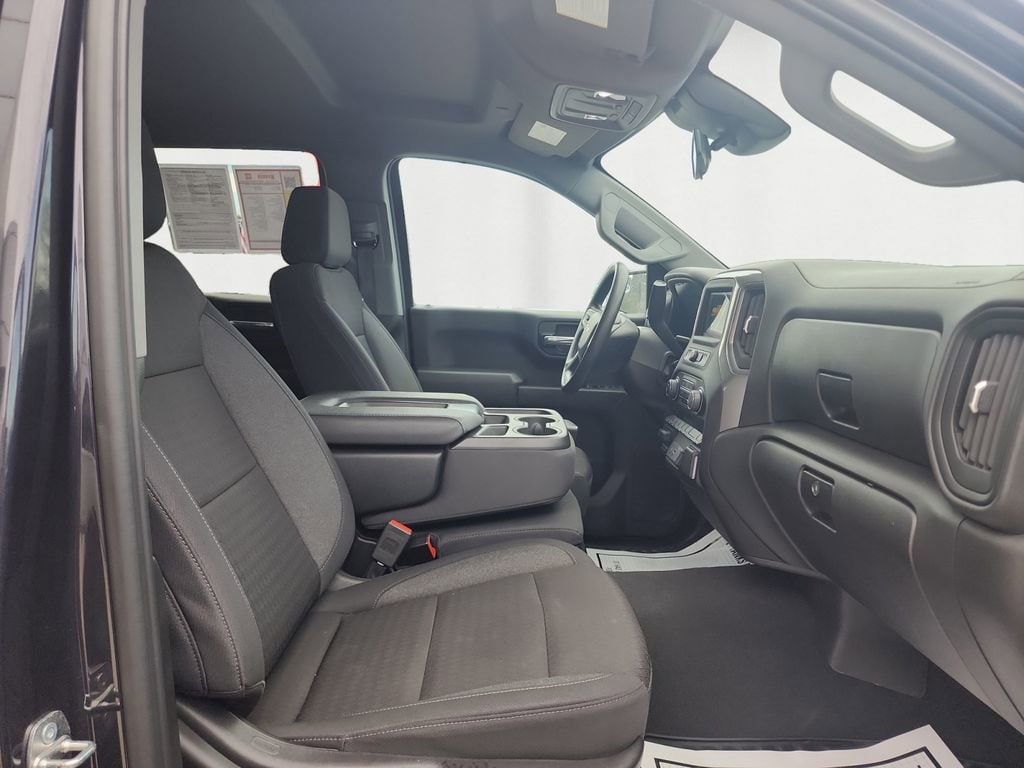 2024 Chevrolet Silverado 1500 Custom - Photo 16