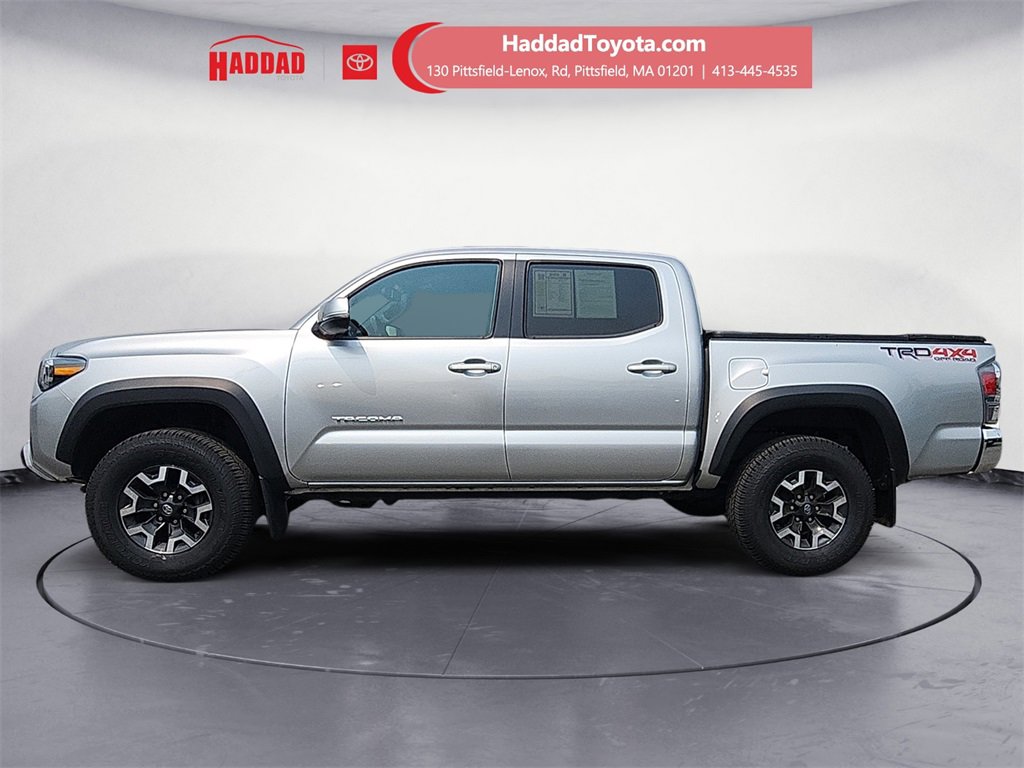 2023 Toyota Tacoma TRD Off-Road photo 2