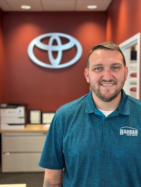 Staff member Sam Harris from ID_b7d07604ce2f