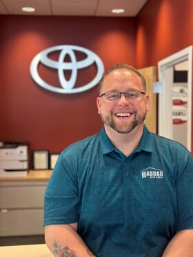 Staff member Justin Dezess from ID_b7d07604ce2f