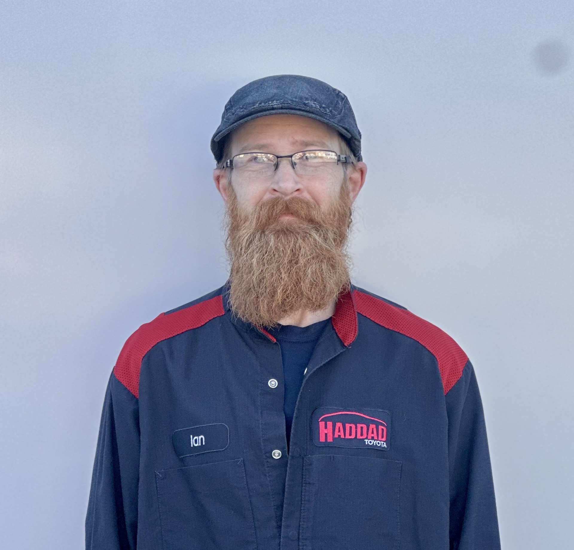 Staff member Ian Peters from ID_890739f0dd7d