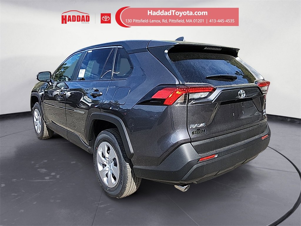 2025 Toyota RAV4 LE photo 3