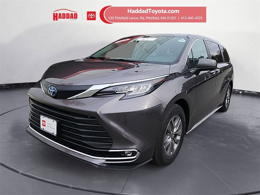 Certified 2023 Toyota Sienna XLE Passenger Van