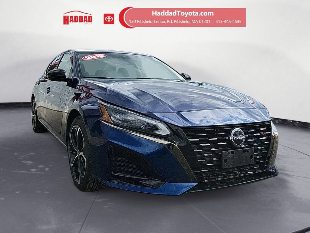 2024 Nissan Altima SR - Photo 8