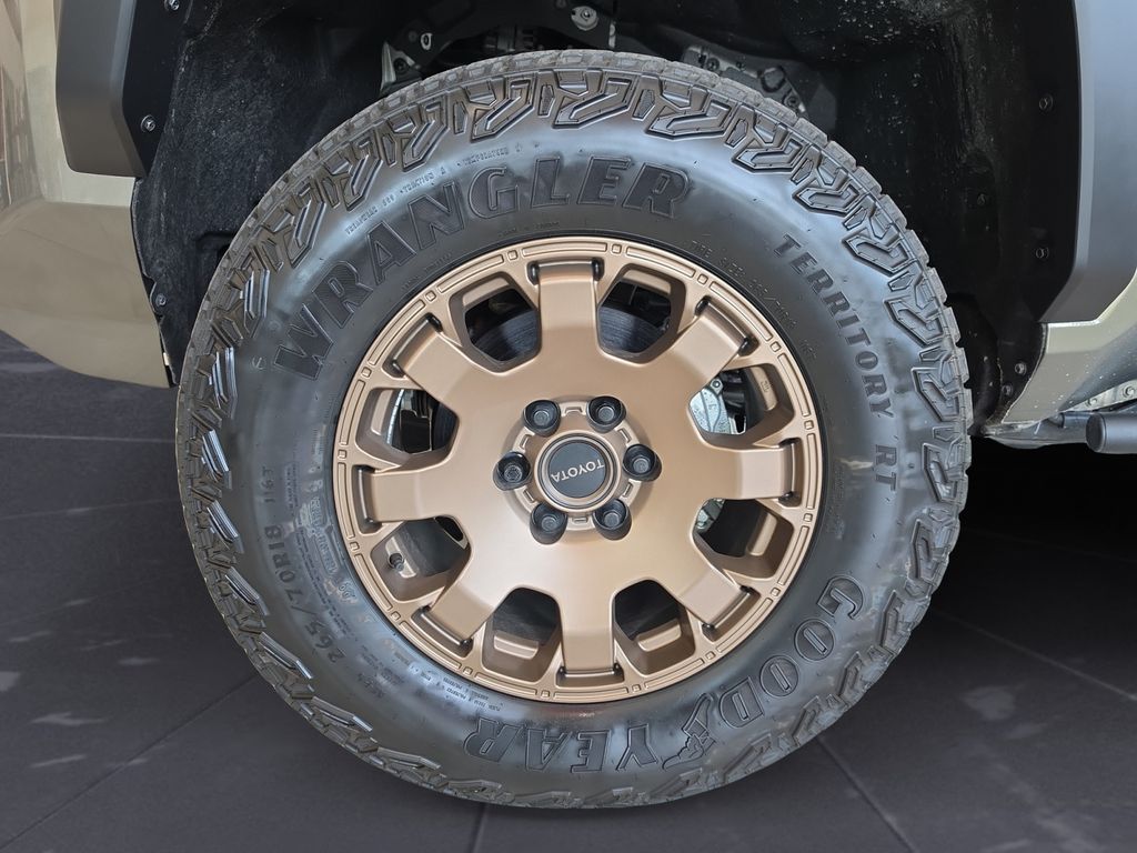 2025 Toyota Tacoma Trailhunter - Photo 12