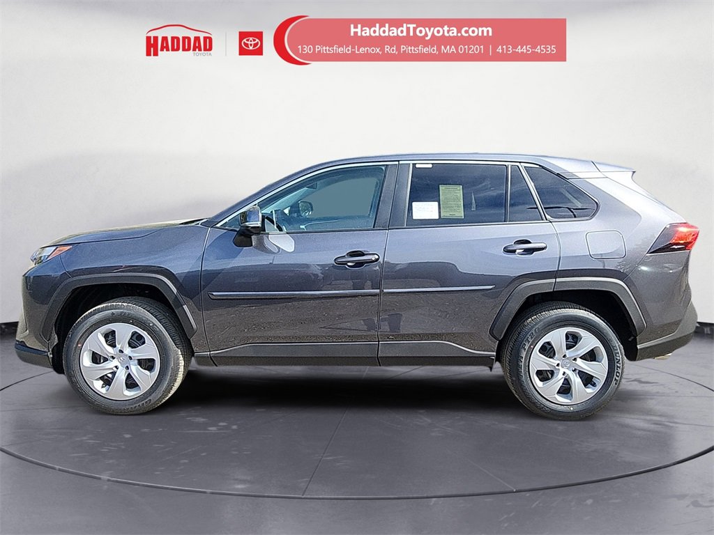 2025 Toyota RAV4 LE photo 2