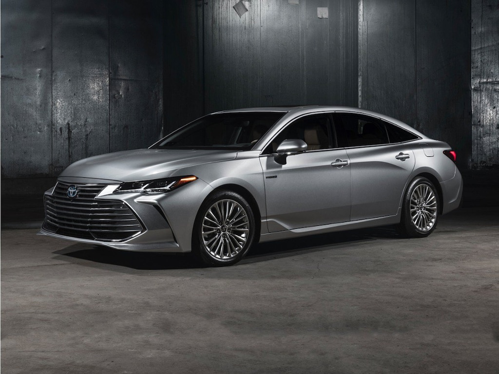 Used 2020 Toyota Avalon Hybrid Limited Sedan