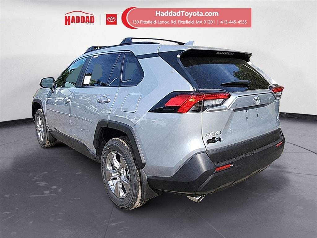New 2025 Toyota RAV4 XLE XLE AWD SUV