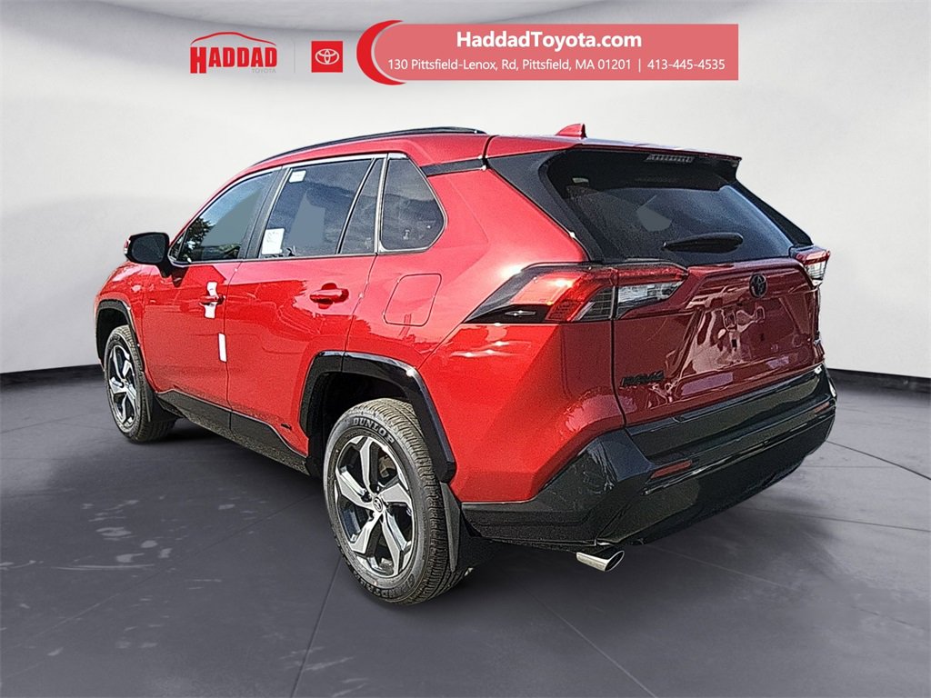 2025 Toyota RAV4 SE Hybrid photo 2