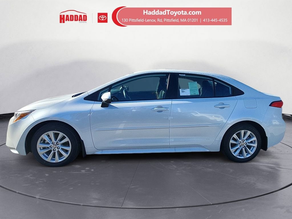 New 2025 Toyota Corolla LE LE