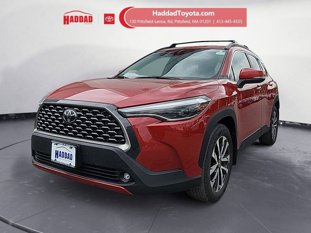 Used 2022 Toyota Corolla Cross XLE Sport Utility