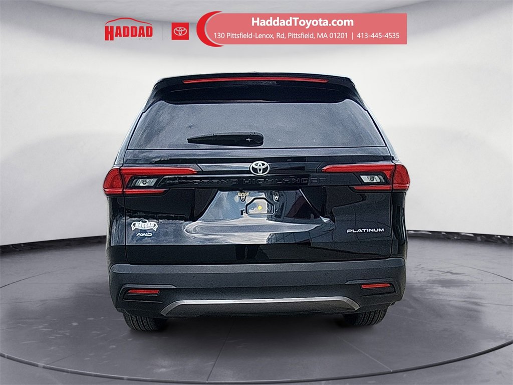 2024 Toyota Grand Highlander Platinum photo 4