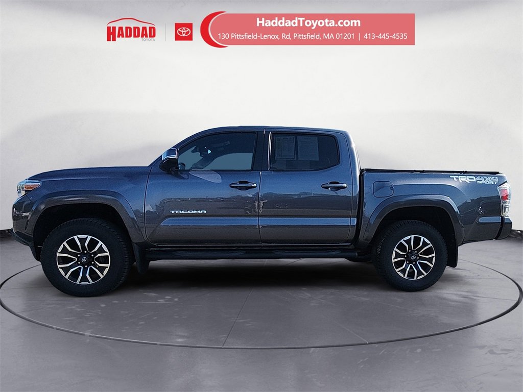 2021 Toyota Tacoma TRD Sport photo 2