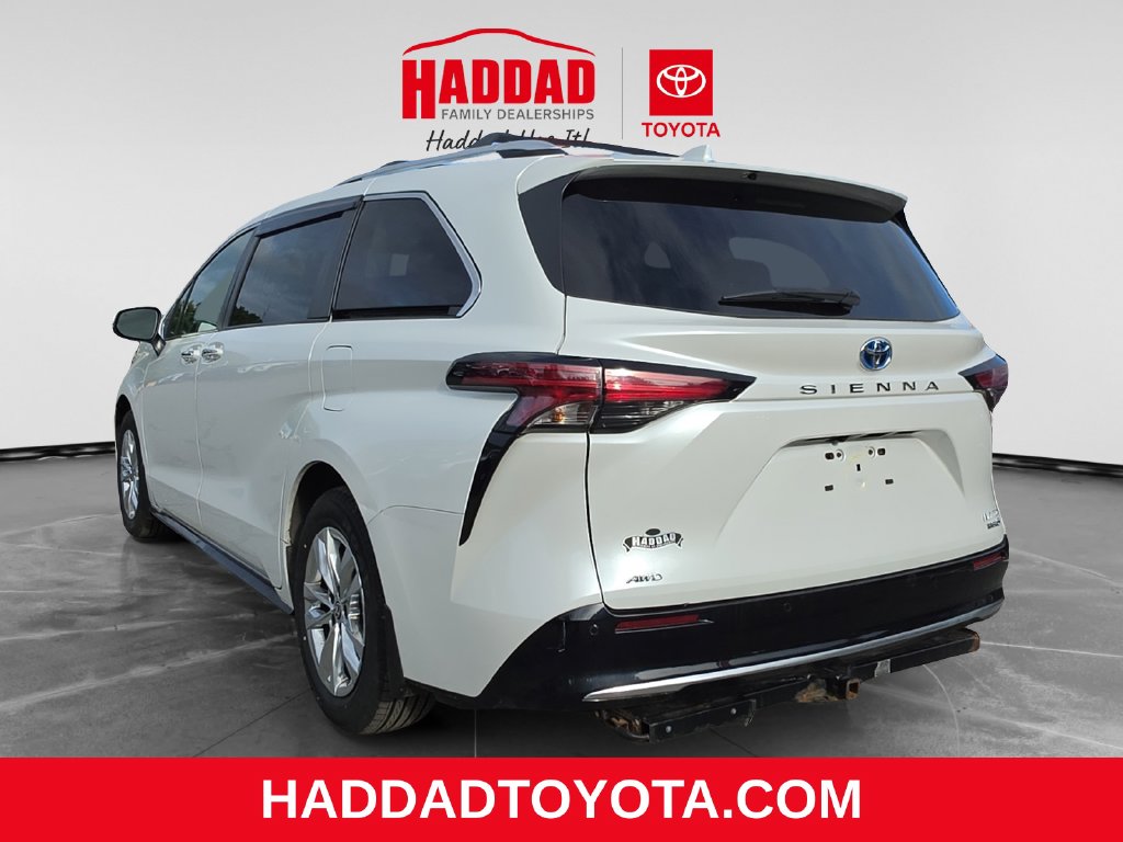 Used 2022 Toyota Sienna Limited Minivan/Van