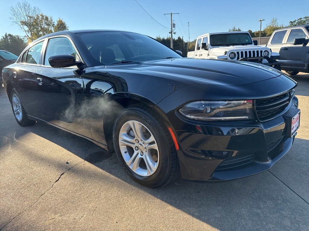 2023 Dodge Charger SXT photo 2