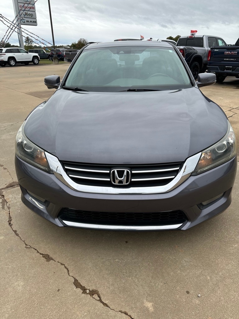 Used 2015 Honda Accord EX-L with VIN 1HGCR2F86FA221845 for sale in Morrilton, AR