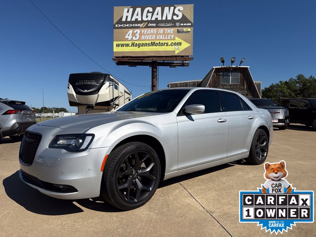 2023 Chrysler 300 S