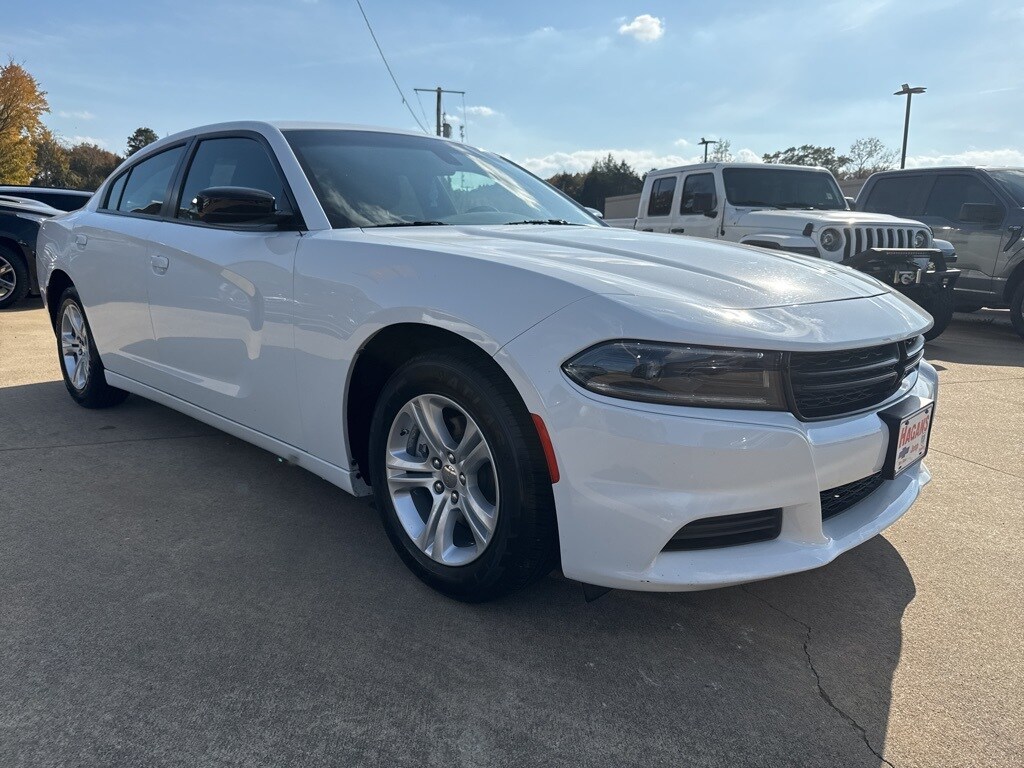 2023 Dodge Charger SXT photo 3