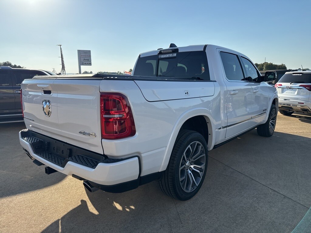 2025 Ram 1500 photo 4