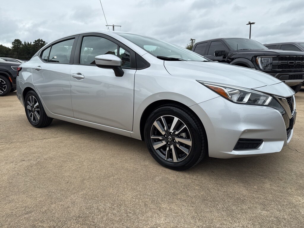 Used 2021 Nissan Versa 1.6 SV Sedan