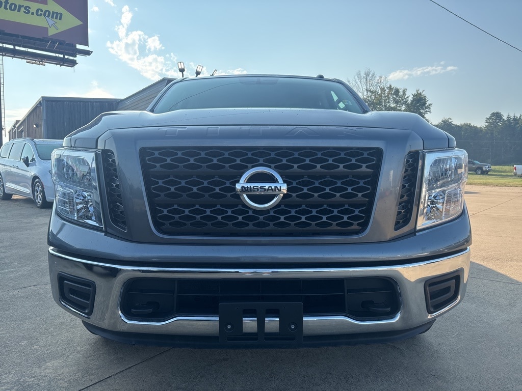 Used 2019 Nissan Titan SV with VIN 1N6AA1EJ7KN515654 for sale in Little Rock