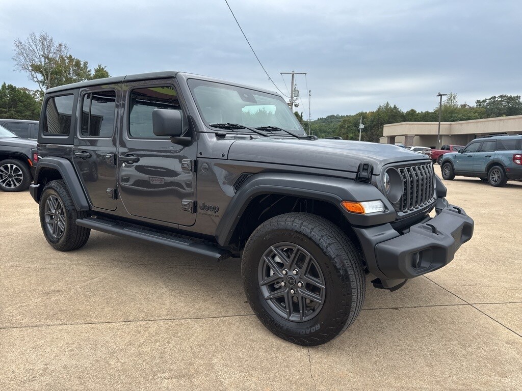 2024 Jeep Wrangler Sport S photo 3