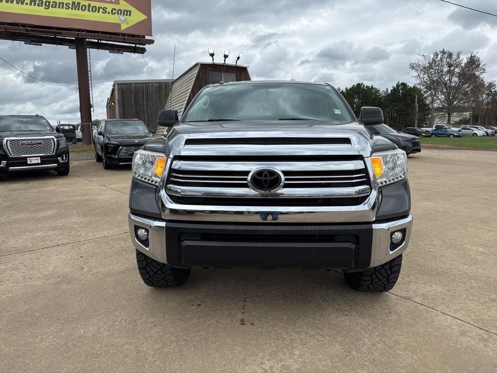 Used 2017 Toyota Tundra SR5 with VIN 5TFEM5F13HX115539 for sale in Little Rock