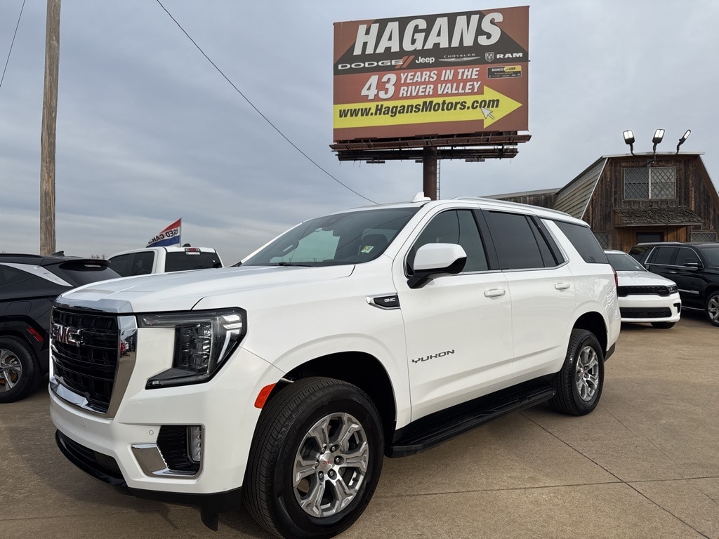2024 GMC Yukon SLE's photo