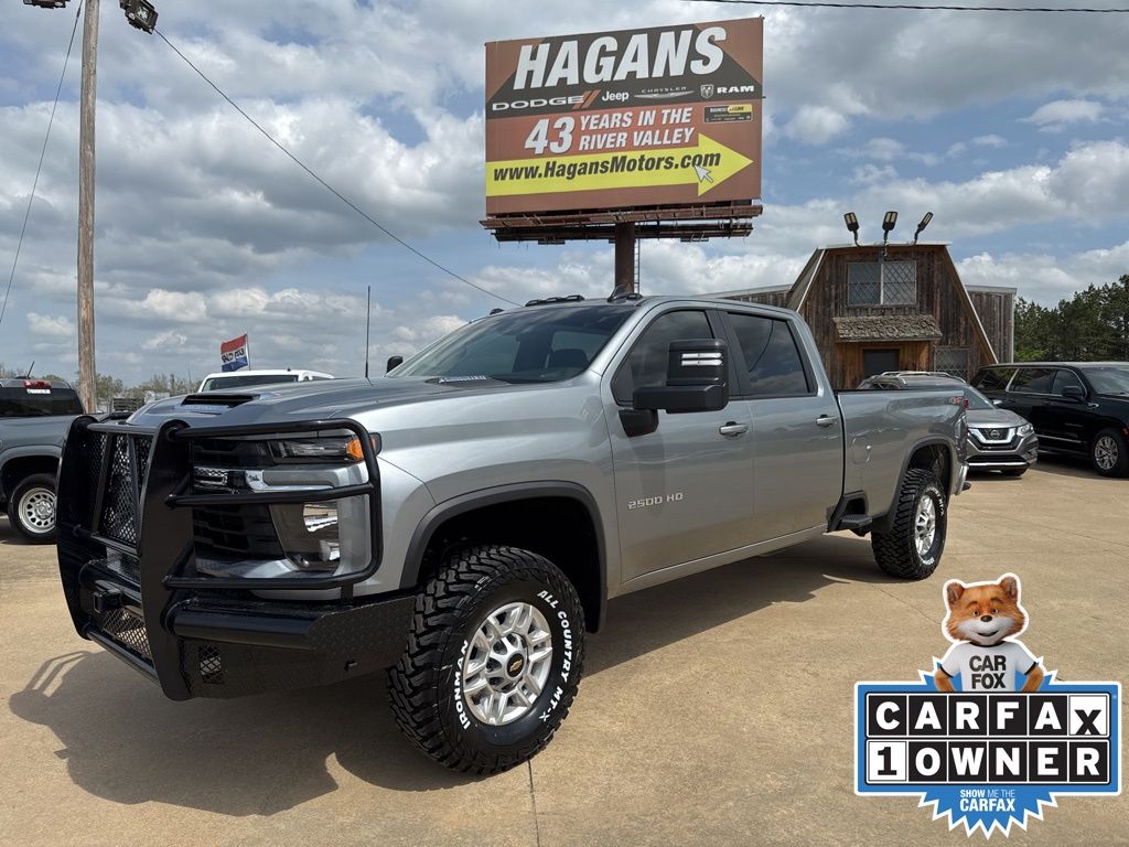 2025 Chevrolet Silverado HD LT 4WD Crew Cab Long Box's photo
