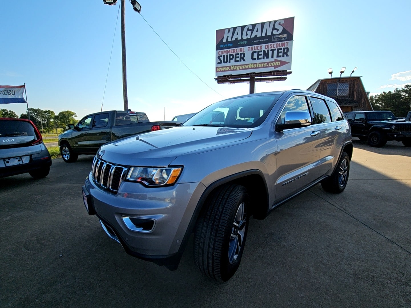 Certified 2021 Jeep Grand Cherokee Limited with VIN 1C4RJFBG8MC729868 for sale in Morrilton, AR