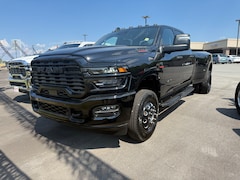 2025 Ram 3500 BIG HORN CREW CAB 4X4 8' BOX Pickup