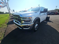 2025 Ram 3500 Chassis Cab 3500 TRADESMAN CREW CAB CHASSIS 4X4 60' CA Pickup